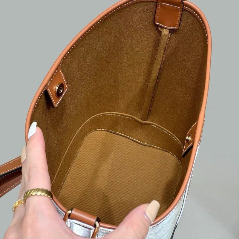 Celine Triomphe Bucket — réplique – Image 9