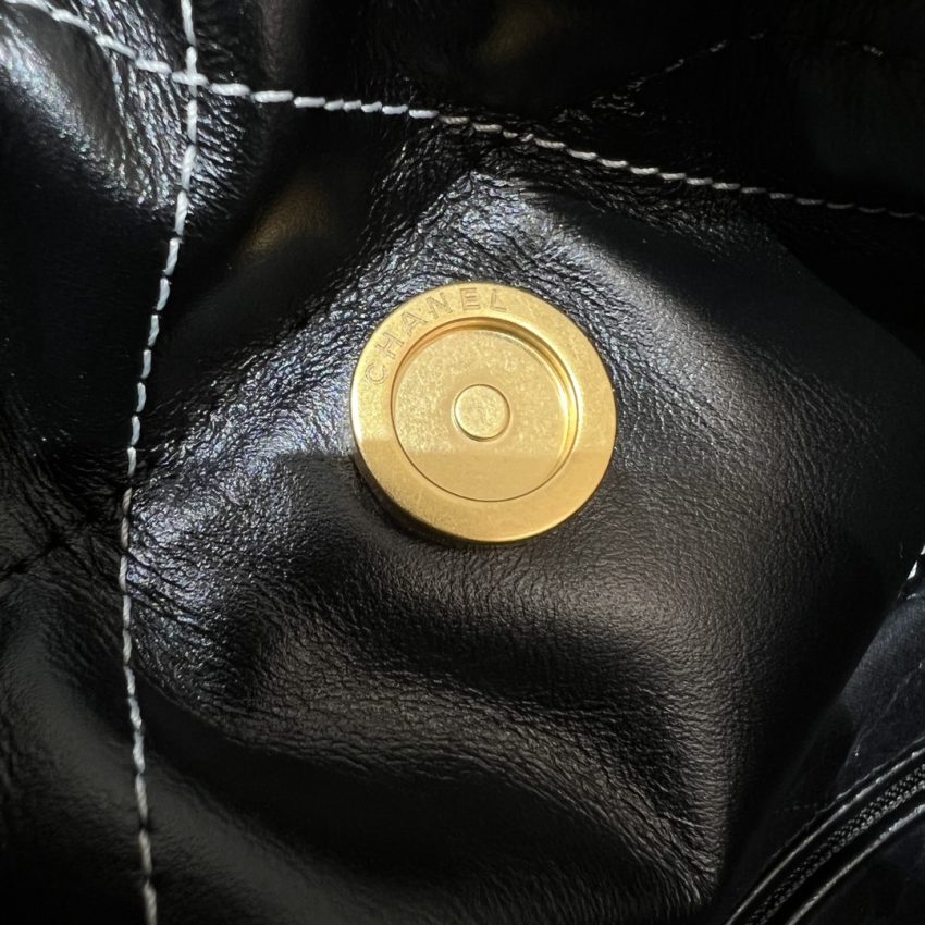 CHANEL 22 petit format Handbag noir — réplique – Image 4