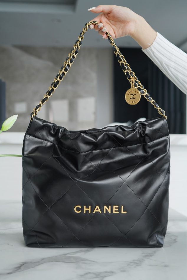 CHANEL 22 petit format Handbag noir — réplique – Image 10