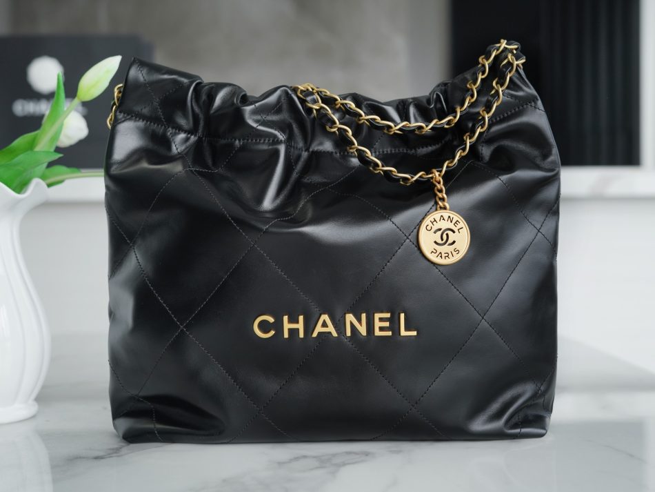 CHANEL 22 petit format Handbag noir — réplique – Image 12