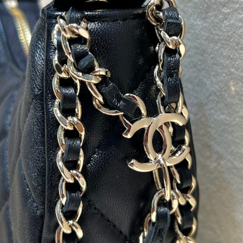 CHANEL 23P Chain Around Crescent Hobo — réplique – Image 5