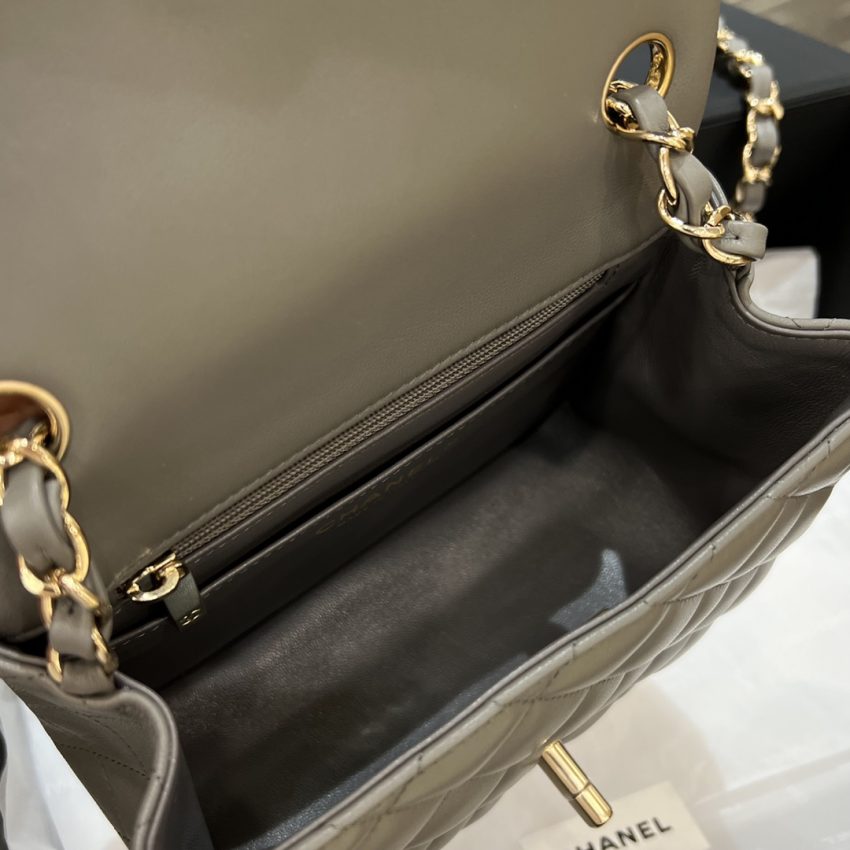CHANEL Classic Flap 17cm gris — réplique – Image 5