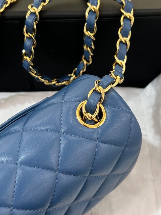 CHANEL Classic Flap 20cm bleu — réplique – Image 3