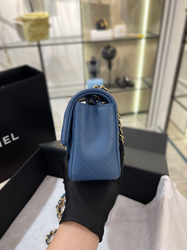 CHANEL Classic Flap 20cm bleu — réplique – Image 6