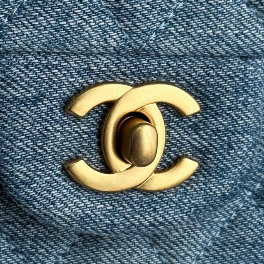 CHANEL Classic Flap 20cm Denim — réplique – Image 10