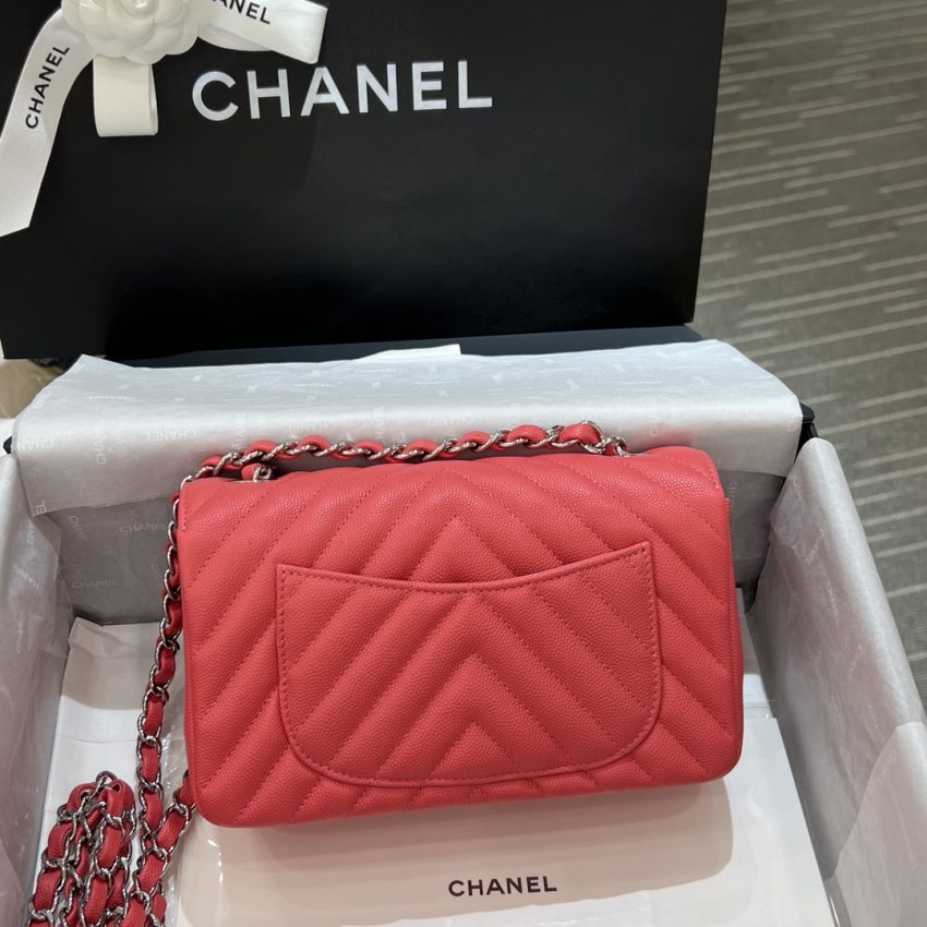 CHANEL Classic Flap V 20cm rouge — réplique – Image 3