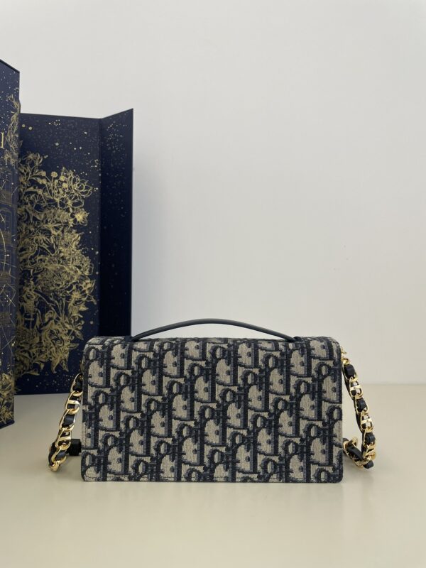 Dior Signature CD Square — réplique – Image 8