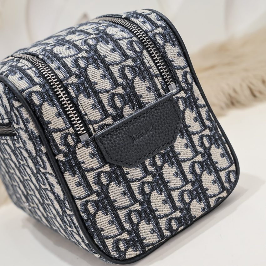Dior Toiletry sac — réplique – Image 4
