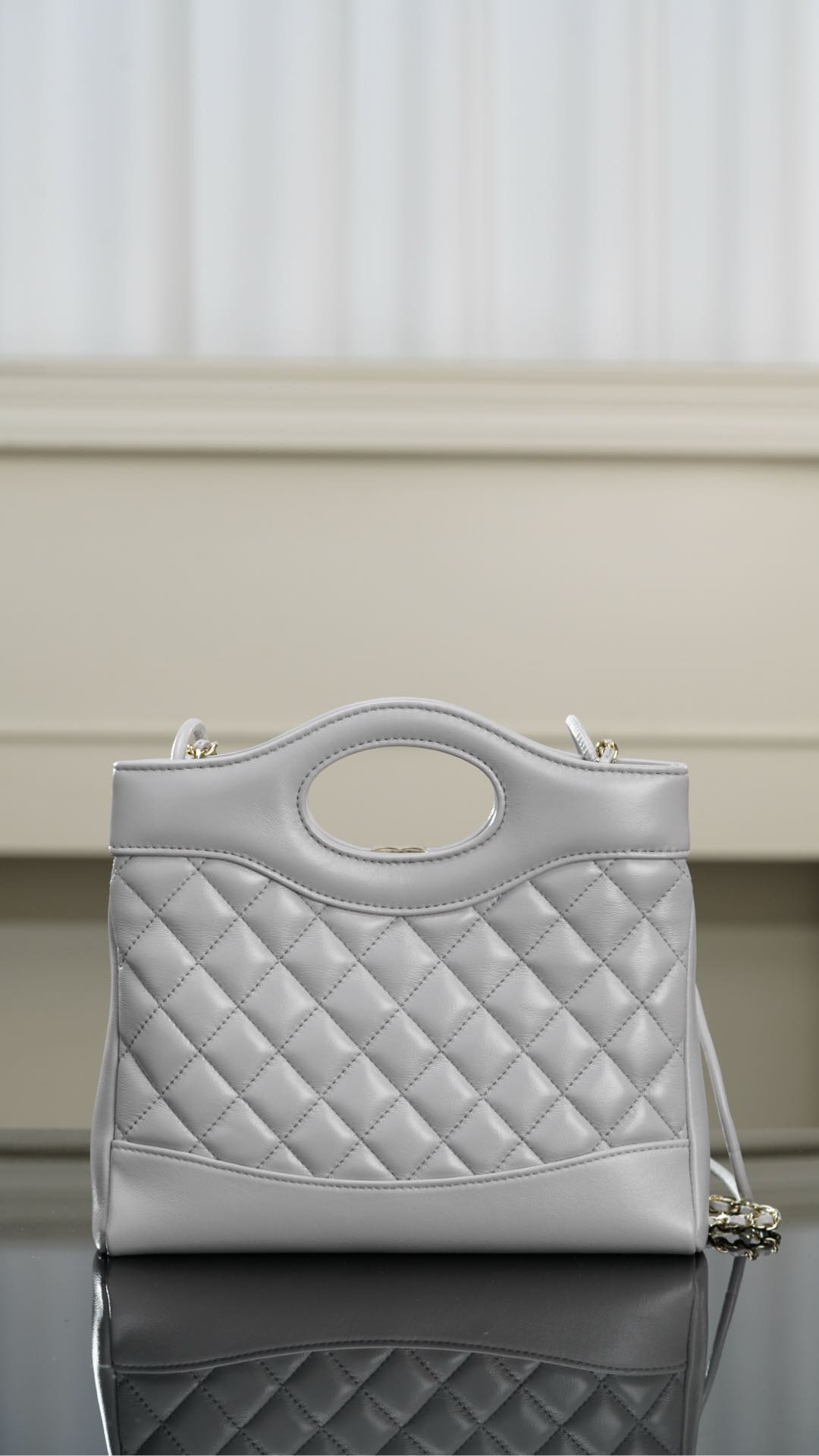 Chanel 24S 31 Mini cabas Elephant gris — réplique – Image 6