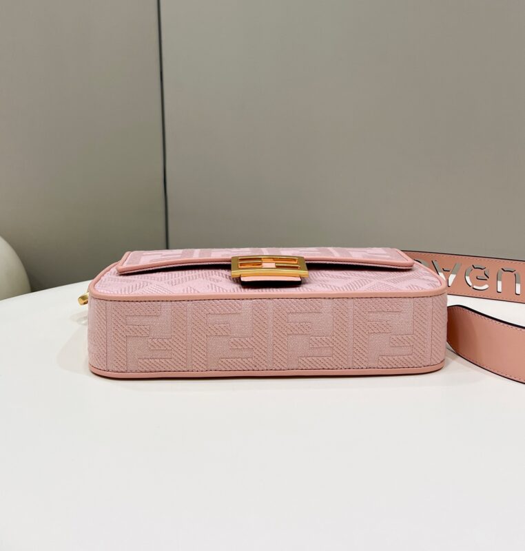 Fendi Baguette Ff rose — réplique – Image 2