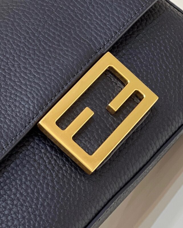 Fendi Baguette petit format noir — réplique – Image 5