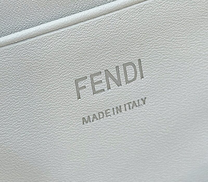 Fendi Baguette petit format blanc — réplique – Image 6