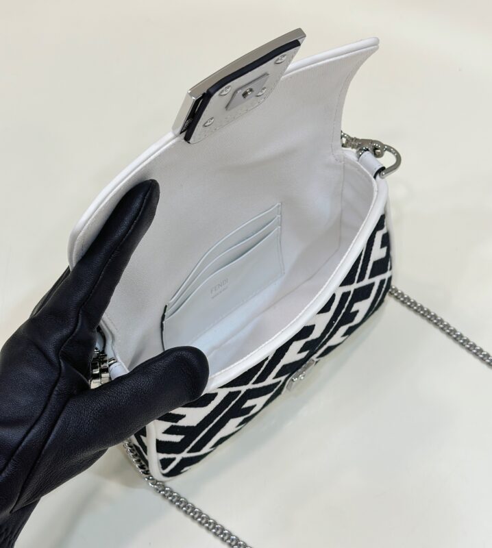 Fendi Baguette petit format blanc — réplique – Image 8