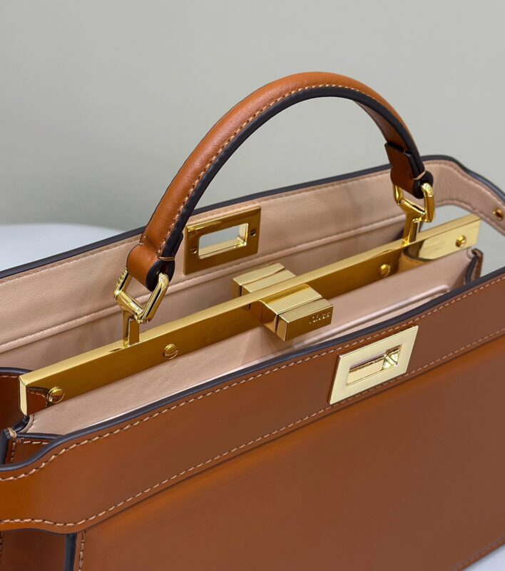 Fendi Peekaboo X Lite marron — réplique – Image 7