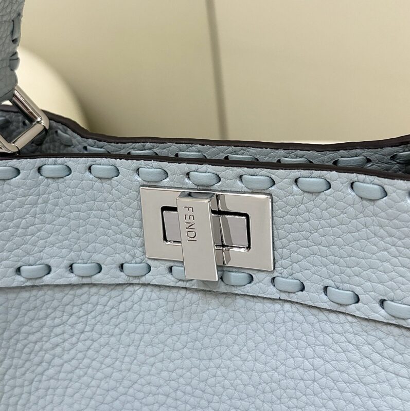Fendi Peekaboo petit format bleu ciel — réplique – Image 5
