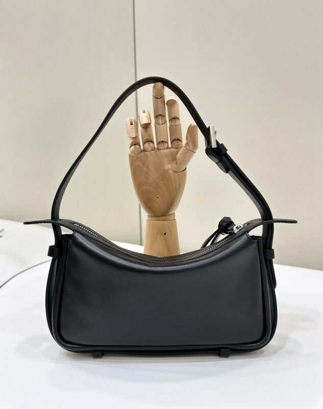 Fendi Simply noir — réplique – Image 2