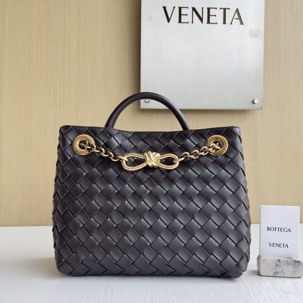 Bottega Veneta Andiamo petit format & moyen format — réplique