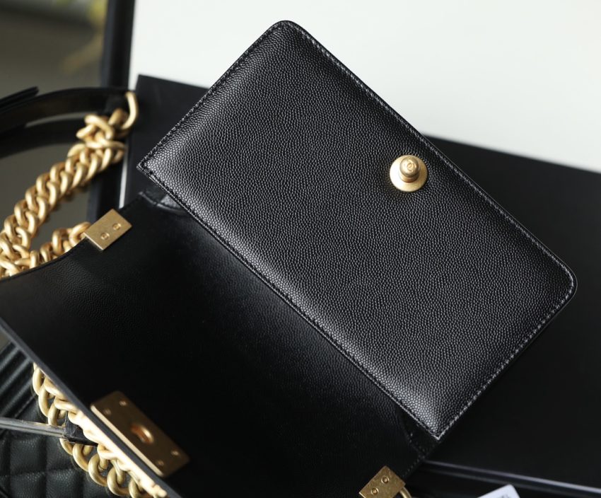 CHANEL Le Boy noir — réplique – Image 4