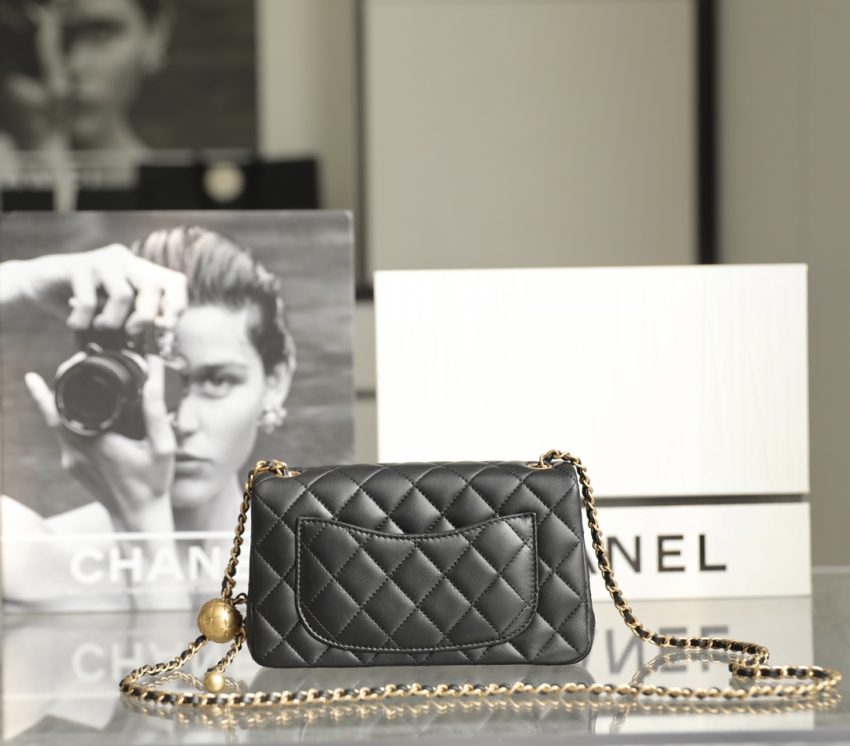 CHANEL CF 20cm Golden Ball noir — réplique – Image 5
