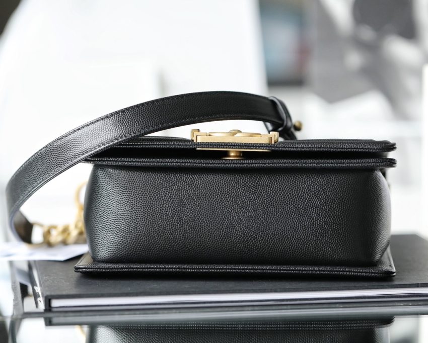 CHANEL Le Boy noir — réplique – Image 6