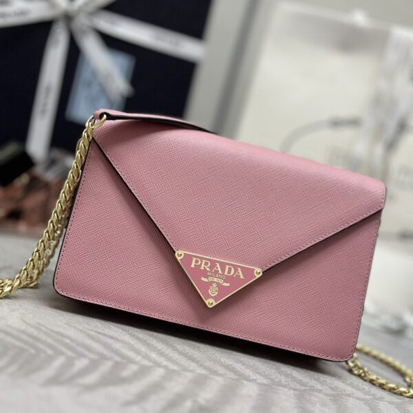 Prada Saffiano rose petit format Envelope — réplique