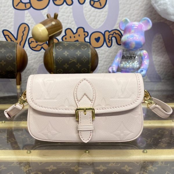 Louis Vuitton Nano Diane rose — réplique
