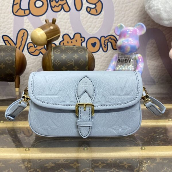 Louis Vuitton Nano Diane bleu — réplique