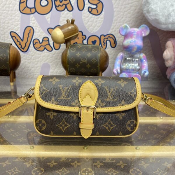 Louis Vuitton Nano Diane marron — réplique