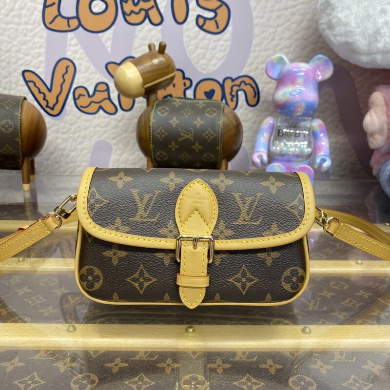 Louis Vuitton Nano Diane marron — réplique