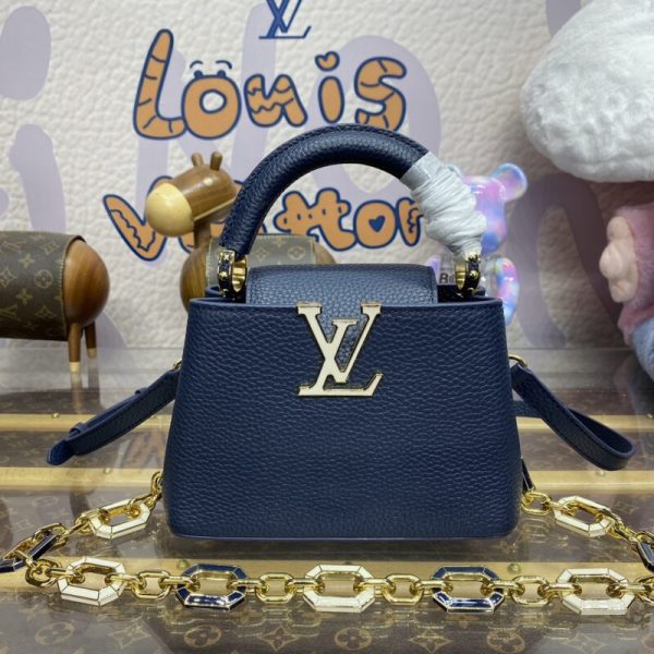 Loius Vuitton Capucines Dark bleu — réplique