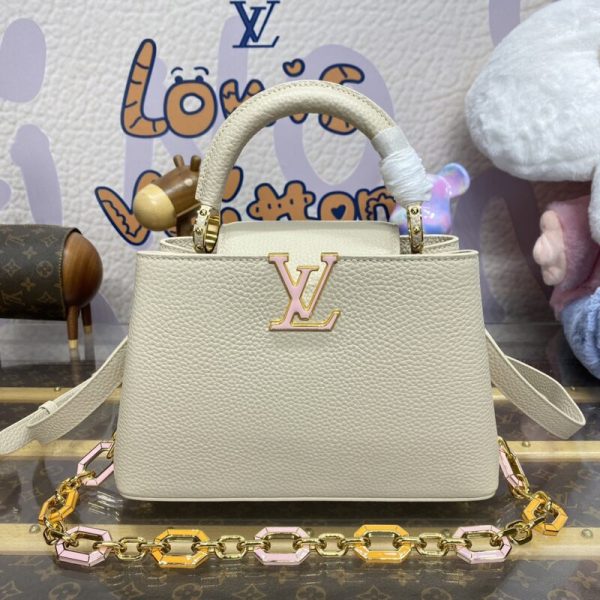 Loius Vuitton Capucines Beige — réplique