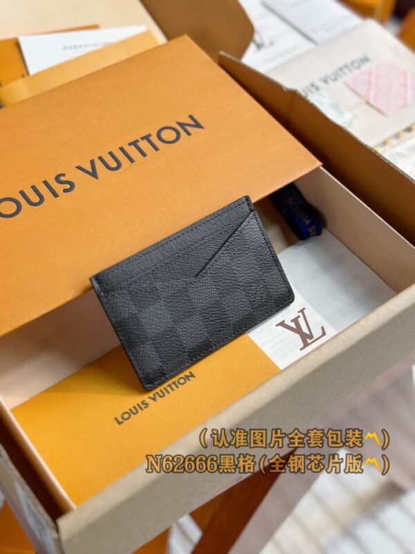 Louis Vuitton porte-cartes noir Grid — réplique