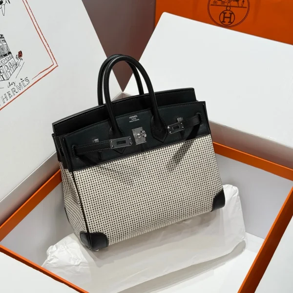 Modèle HN 25 CM en coloris noir SWIFT coloris blanc coloris noir à carreaux TOILE toile (personnalisé-fabriqué) — réplique