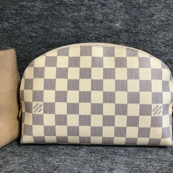 Modèle Louis Vuitton Damier Azur cosmétique pochette GM taille — réplique