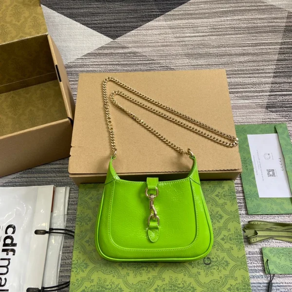 Sac JACKIE NOTTE mini 19 en citron vert coloris vert craquelé laqué cuir de veau finitions dorées — réplique
