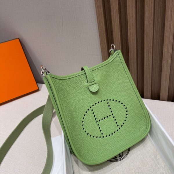 Hermès Evelyne II Tpm Light vert — réplique