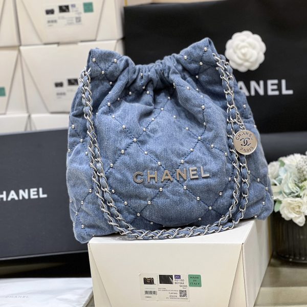 CHANEL 22 petit format Handbag Denim — réplique