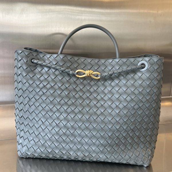 Bottega Veneta Andiamo grand format — réplique
