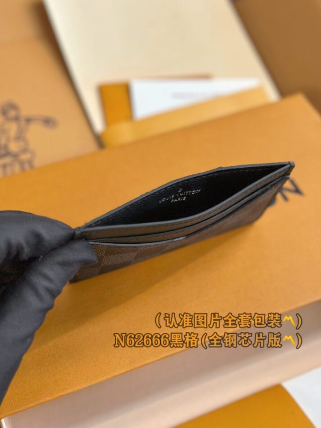 Louis Vuitton porte-cartes noir Grid — réplique – Image 4