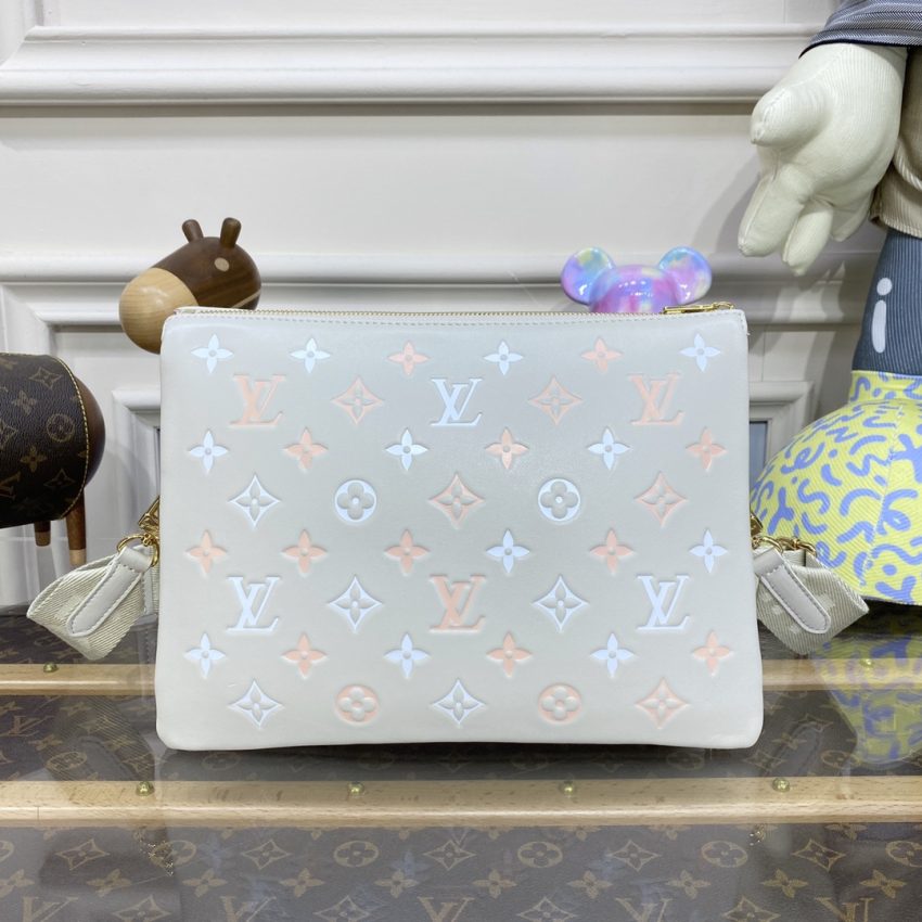 Louis Vuitton Coussin bleu clair — réplique – Image 5