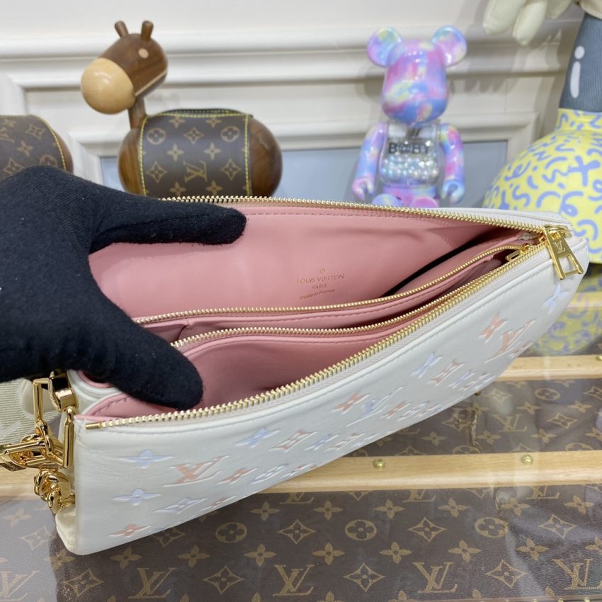 Louis Vuitton Coussin bleu clair — réplique – Image 7
