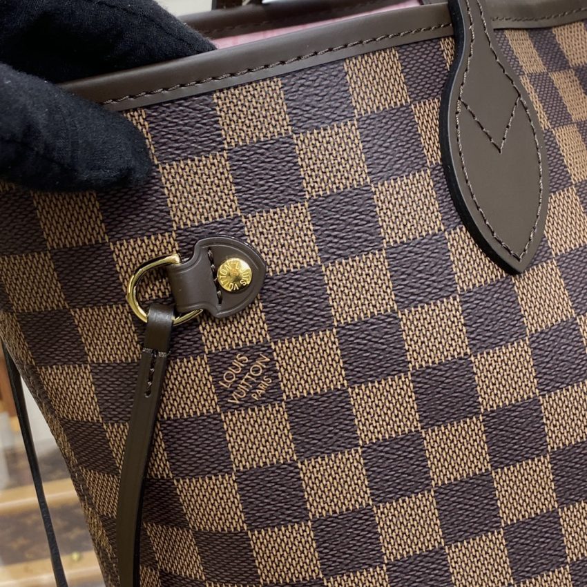 Louis Vuitton Neverfull MM Grid rose Inside — réplique – Image 5