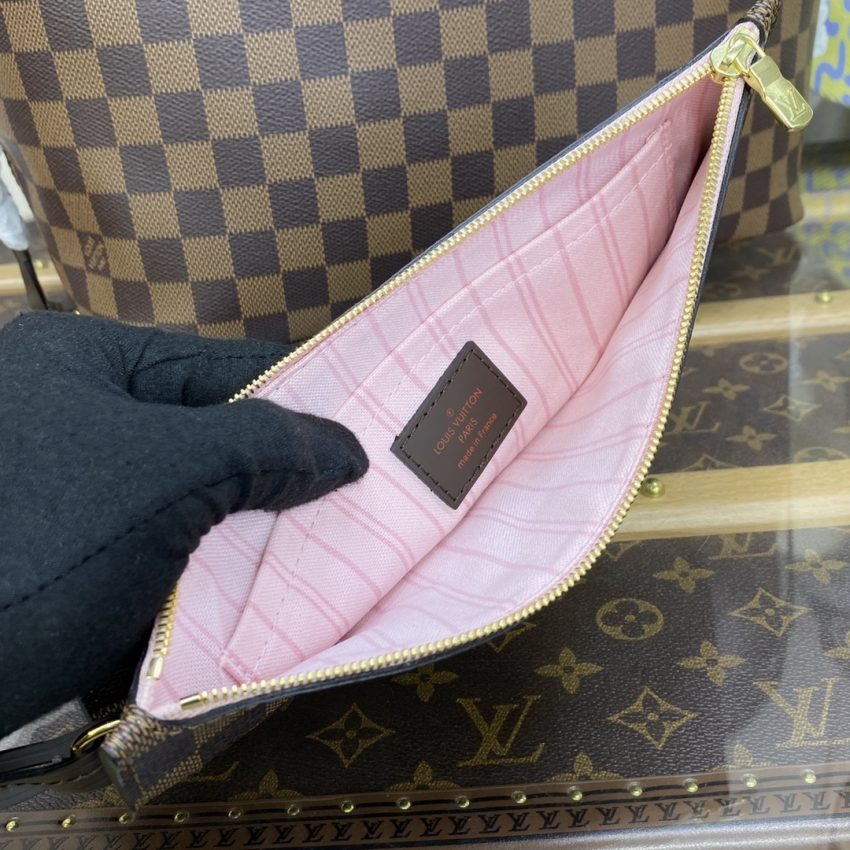 Louis Vuitton Neverfull MM Grid rose Inside — réplique – Image 8