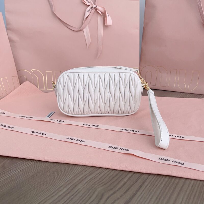 Miu Miu pochette blanc — réplique – Image 3