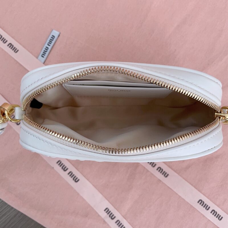 Miu Miu pochette blanc — réplique – Image 6