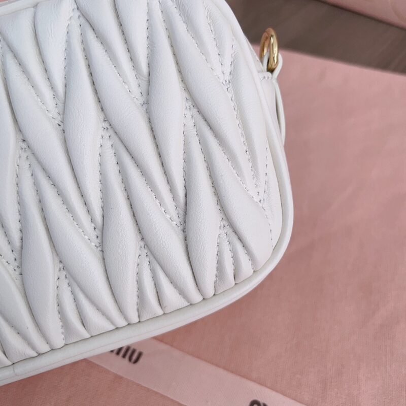 Miu Miu pochette blanc — réplique – Image 9