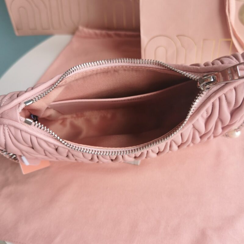 Miu Miu Matelassé Pearl rose — réplique – Image 4