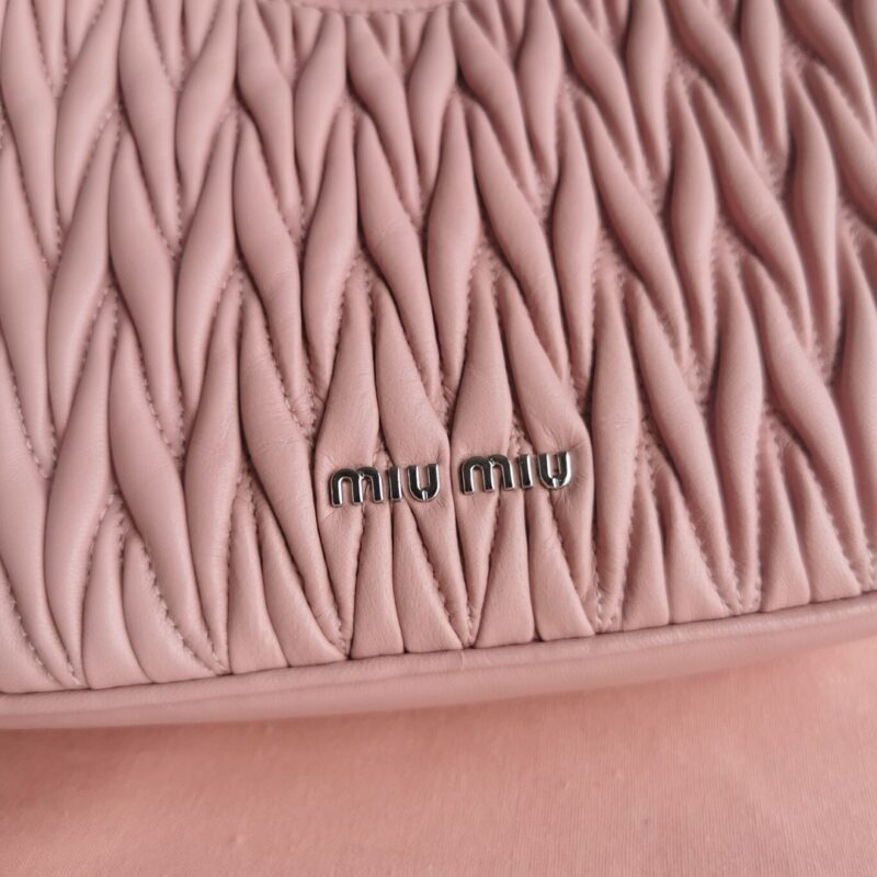 Miu Miu Matelassé Pearl rose — réplique – Image 5