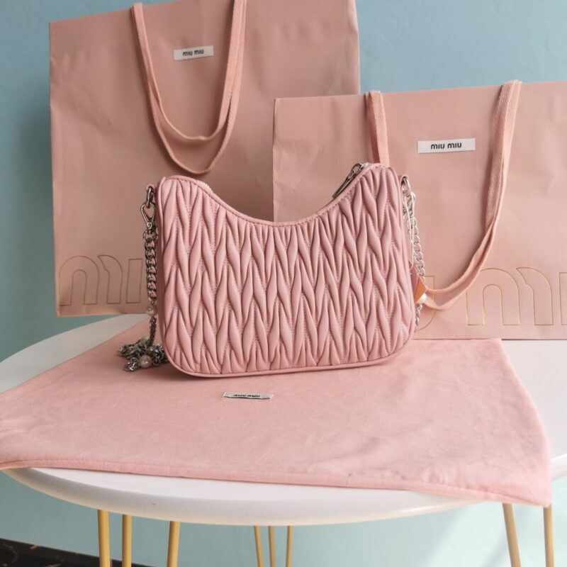 Miu Miu Matelassé Pearl rose — réplique – Image 9