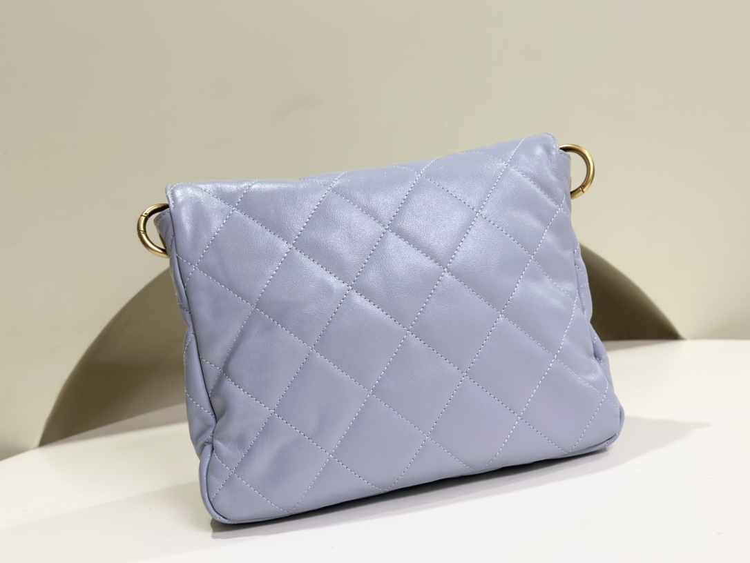 Chanel 24P besace Hobo Pale violet — réplique – Image 6